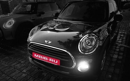 MINI Hatch, 2017 год, 1 800 000 рублей, 5 фотография
