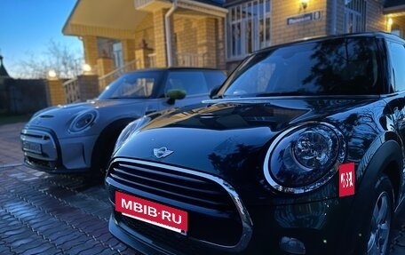 MINI Hatch, 2017 год, 1 800 000 рублей, 2 фотография