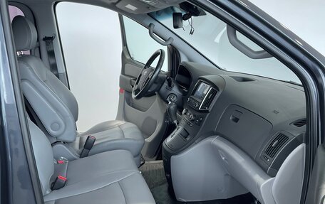Hyundai Grand Starex Grand Starex I рестайлинг 2, 2018 год, 3 200 000 рублей, 14 фотография