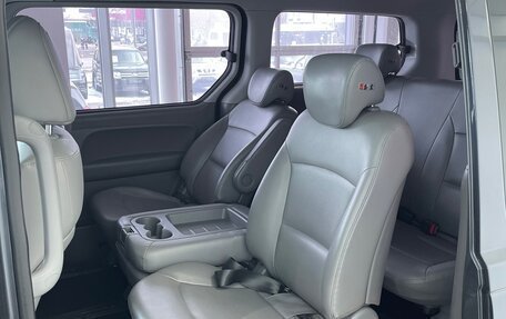 Hyundai Grand Starex Grand Starex I рестайлинг 2, 2018 год, 3 200 000 рублей, 15 фотография