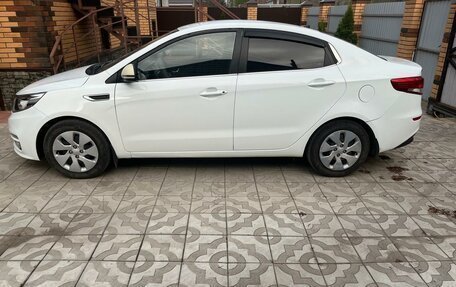 KIA Rio III рестайлинг, 2015 год, 1 000 000 рублей, 3 фотография