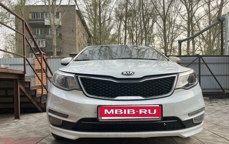 KIA Rio III рестайлинг, 2015 год, 1 000 000 рублей, 8 фотография
