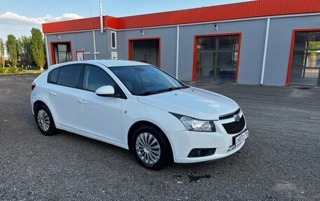 Chevrolet Cruze II, 2012 год, 695 000 рублей, 3 фотография