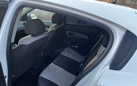 Chevrolet Cruze II, 2012 год, 695 000 рублей, 9 фотография