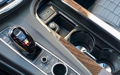 Cadillac Escalade V, 2021 год, 13 999 000 рублей, 30 фотография