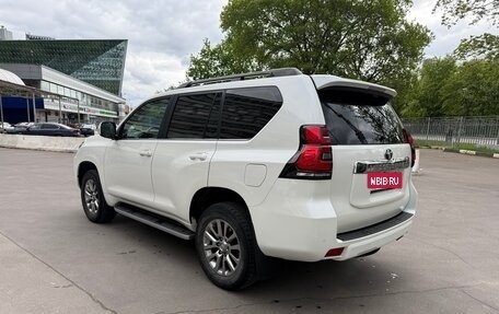 Toyota Land Cruiser Prado 150 рестайлинг 2, 2019 год, 5 690 000 рублей, 7 фотография