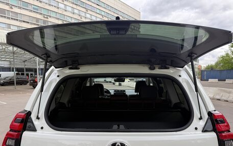 Toyota Land Cruiser Prado 150 рестайлинг 2, 2019 год, 5 690 000 рублей, 17 фотография
