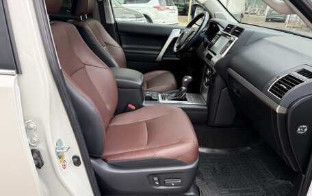 Toyota Land Cruiser Prado 150 рестайлинг 2, 2019 год, 5 690 000 рублей, 20 фотография