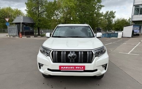 Toyota Land Cruiser Prado 150 рестайлинг 2, 2019 год, 5 690 000 рублей, 2 фотография
