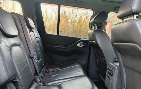 Nissan Pathfinder, 2010 год, 1 650 000 рублей, 13 фотография