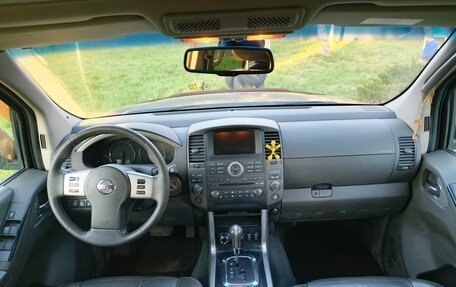 Nissan Pathfinder, 2010 год, 1 650 000 рублей, 12 фотография