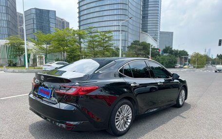 Toyota Camry, 2024 год, 3 280 000 рублей, 4 фотография