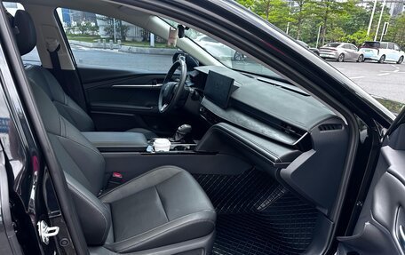 Toyota Camry, 2024 год, 3 280 000 рублей, 7 фотография
