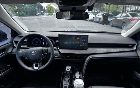 Toyota Camry, 2024 год, 3 280 000 рублей, 12 фотография