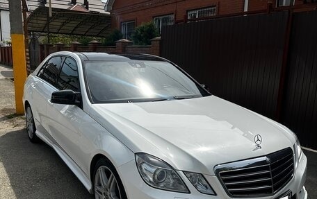 Mercedes-Benz E-Класс, 2012 год, 1 950 000 рублей, 2 фотография