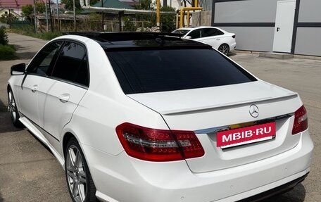 Mercedes-Benz E-Класс, 2012 год, 1 950 000 рублей, 3 фотография