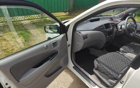Toyota Prius IV XW50, 2000 год, 385 000 рублей, 11 фотография