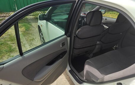Toyota Prius IV XW50, 2000 год, 385 000 рублей, 13 фотография