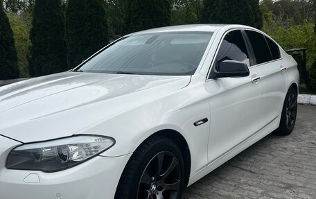 BMW 5 серия, 2011 год, 1 800 000 рублей, 2 фотография