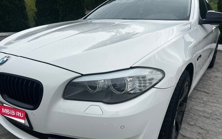 BMW 5 серия, 2011 год, 1 800 000 рублей, 13 фотография