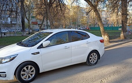 KIA Rio III рестайлинг, 2016 год, 768 000 рублей, 2 фотография