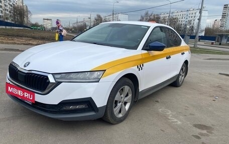 Skoda Octavia IV, 2021 год, 1 750 000 рублей, 3 фотография