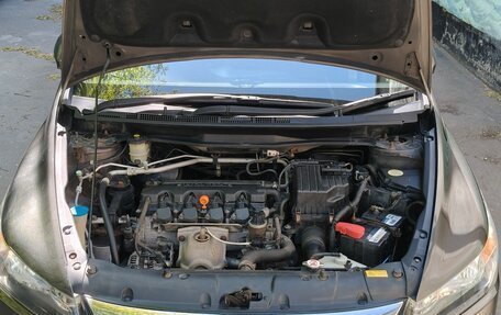 Honda Stream II, 2007 год, 940 000 рублей, 14 фотография