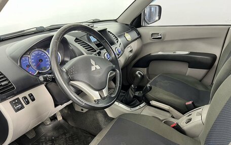 Mitsubishi L200 IV рестайлинг, 2007 год, 929 000 рублей, 17 фотография