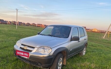Chevrolet Niva I рестайлинг, 2013 год, 480 000 рублей, 2 фотография