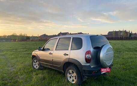 Chevrolet Niva I рестайлинг, 2013 год, 480 000 рублей, 3 фотография