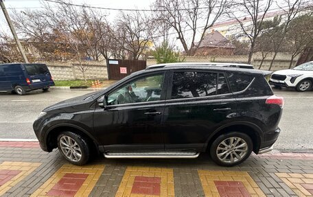Toyota RAV4, 2018 год, 2 500 000 рублей, 3 фотография