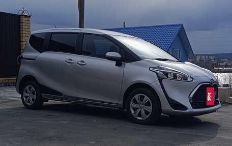 Toyota Sienta II, 2019 год, 1 550 000 рублей, 12 фотография