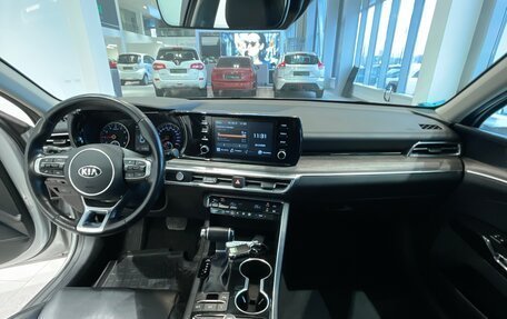KIA K5, 2021 год, 2 200 000 рублей, 16 фотография