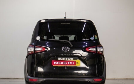 Toyota Sienta II, 2016 год, 1 449 000 рублей, 5 фотография