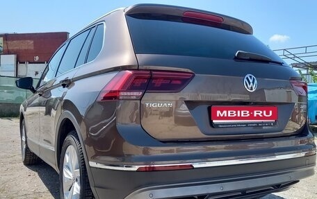 Volkswagen Tiguan II, 2017 год, 2 570 000 рублей, 3 фотография