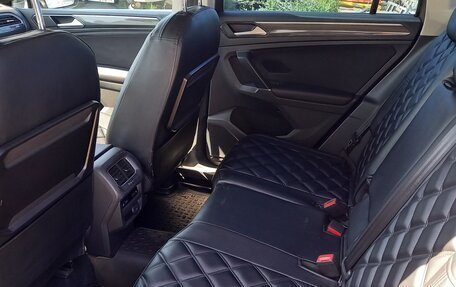 Volkswagen Tiguan II, 2017 год, 2 570 000 рублей, 9 фотография