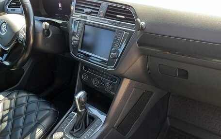 Volkswagen Tiguan II, 2017 год, 2 570 000 рублей, 11 фотография