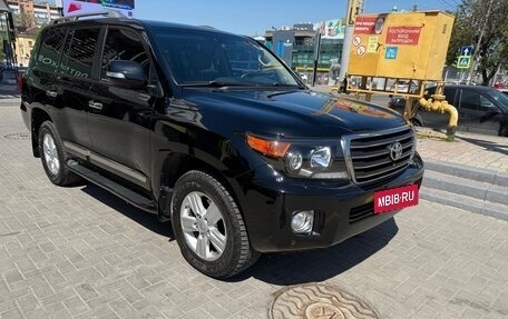 Toyota Land Cruiser 200, 2015 год, 4 300 000 рублей, 3 фотография