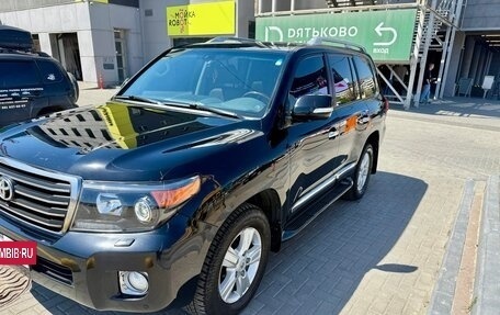 Toyota Land Cruiser 200, 2015 год, 4 300 000 рублей, 5 фотография