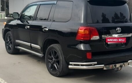 Toyota Land Cruiser 200, 2012 год, 3 100 000 рублей, 7 фотография
