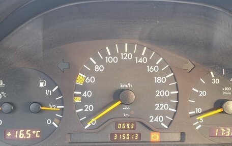 Mercedes-Benz E-Класс, 1996 год, 480 000 рублей, 8 фотография