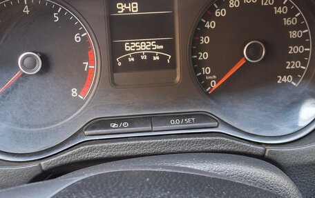 Volkswagen Polo VI (EU Market), 2015 год, 550 000 рублей, 10 фотография