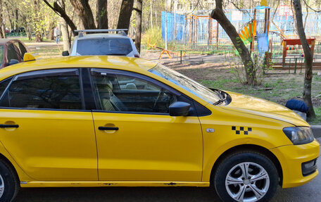 Volkswagen Polo VI (EU Market), 2015 год, 550 000 рублей, 6 фотография