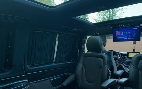 Mercedes-Benz V-Класс, 2019 год, 6 500 000 рублей, 8 фотография