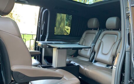 Mercedes-Benz V-Класс, 2019 год, 6 500 000 рублей, 17 фотография