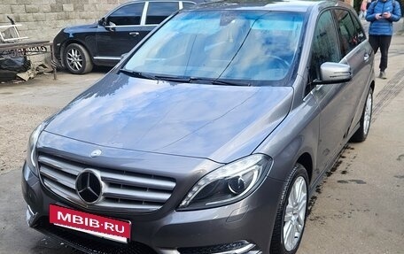 Mercedes-Benz B-Класс, 2013 год, 1 350 000 рублей, 2 фотография