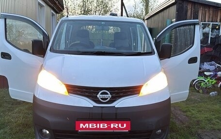 Nissan NV200, 2016 год, 1 400 000 рублей, 2 фотография