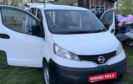 Nissan NV200, 2016 год, 1 400 000 рублей, 10 фотография