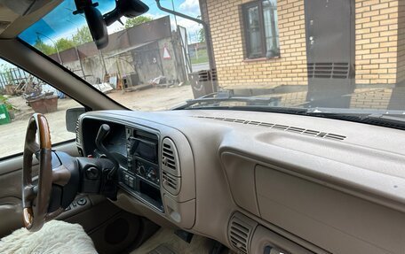 Chevrolet Tahoe II, 1998 год, 1 800 000 рублей, 12 фотография