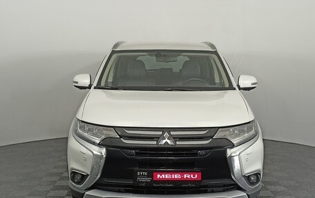 Mitsubishi Outlander III рестайлинг 3, 2017 год, 1 750 000 рублей, 2 фотография
